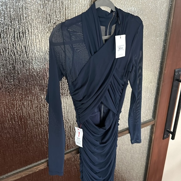 Aliyah Dress in Navy size Medium. NWT - Picture 9 of 13